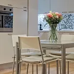 Corso Palladio 180 *